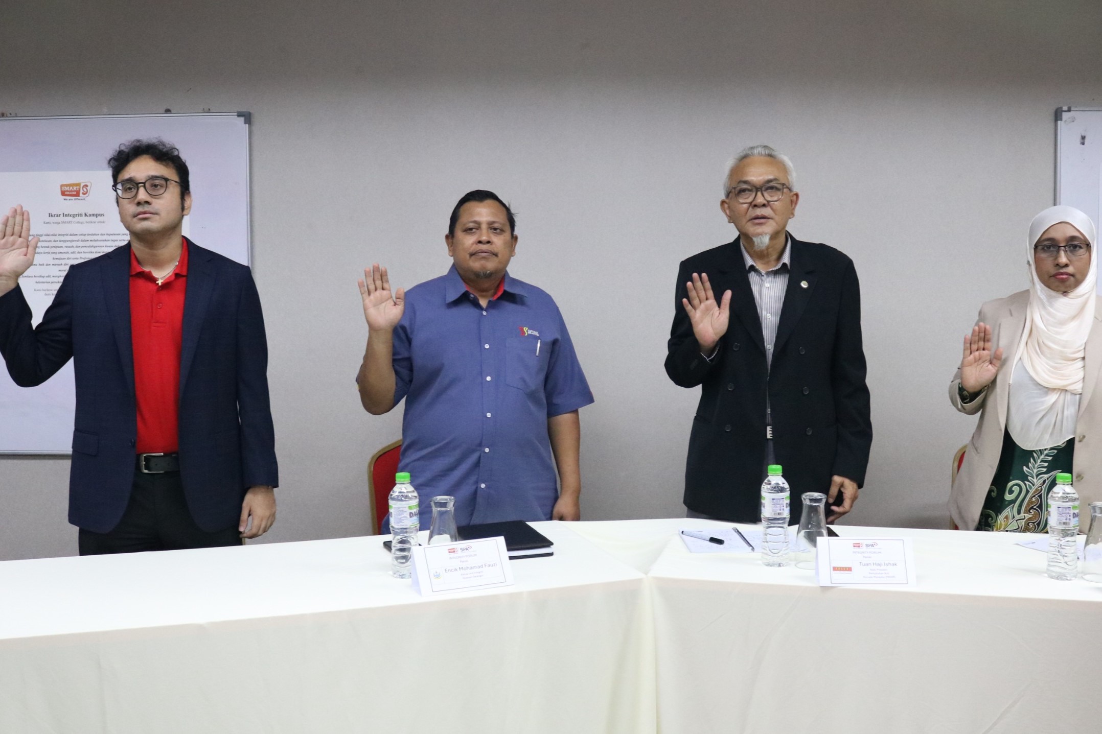 Forum Integriti SMART College bersama Rasuah Busters dan PAKAR 3 Forum Integriti SMART College (8)