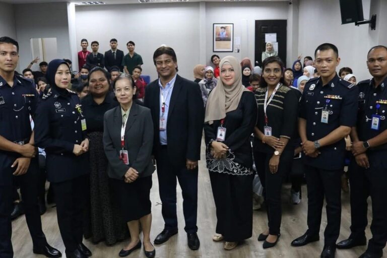 Career Talk by Royal Malaysian Police (PDRM) at SMART College 2 Career Talk by Royal Malaysian Police (PDRM) at SMART College